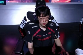 包含Rookie迎来三赛季高光表现，G2球迷沸腾！的词条