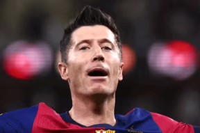 PG- 莱万多夫斯基波兰进球 