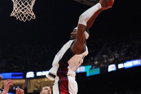 PG游戏-浓眉哥关键节点大胜，美国队带队取胜！的简单介绍