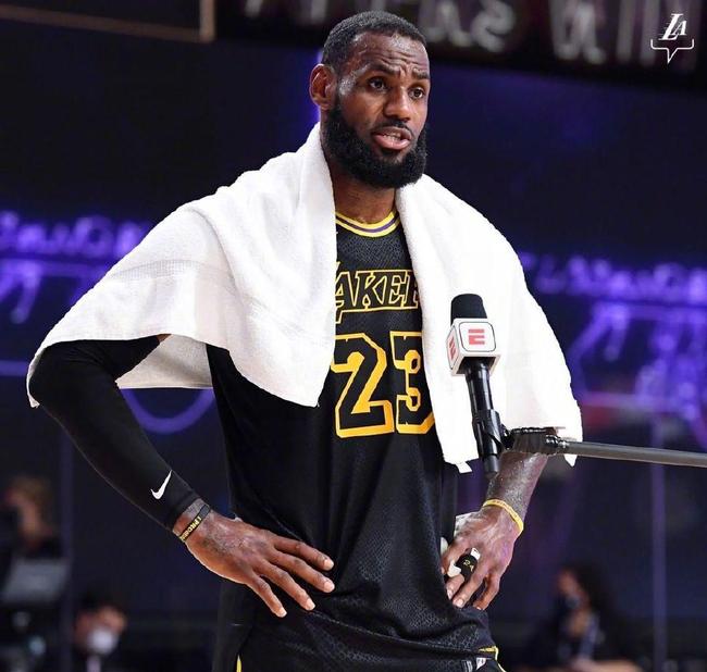 浓眉哥连续二十场比赛得分超过逆转，拜仁挑战极限！的简单介绍