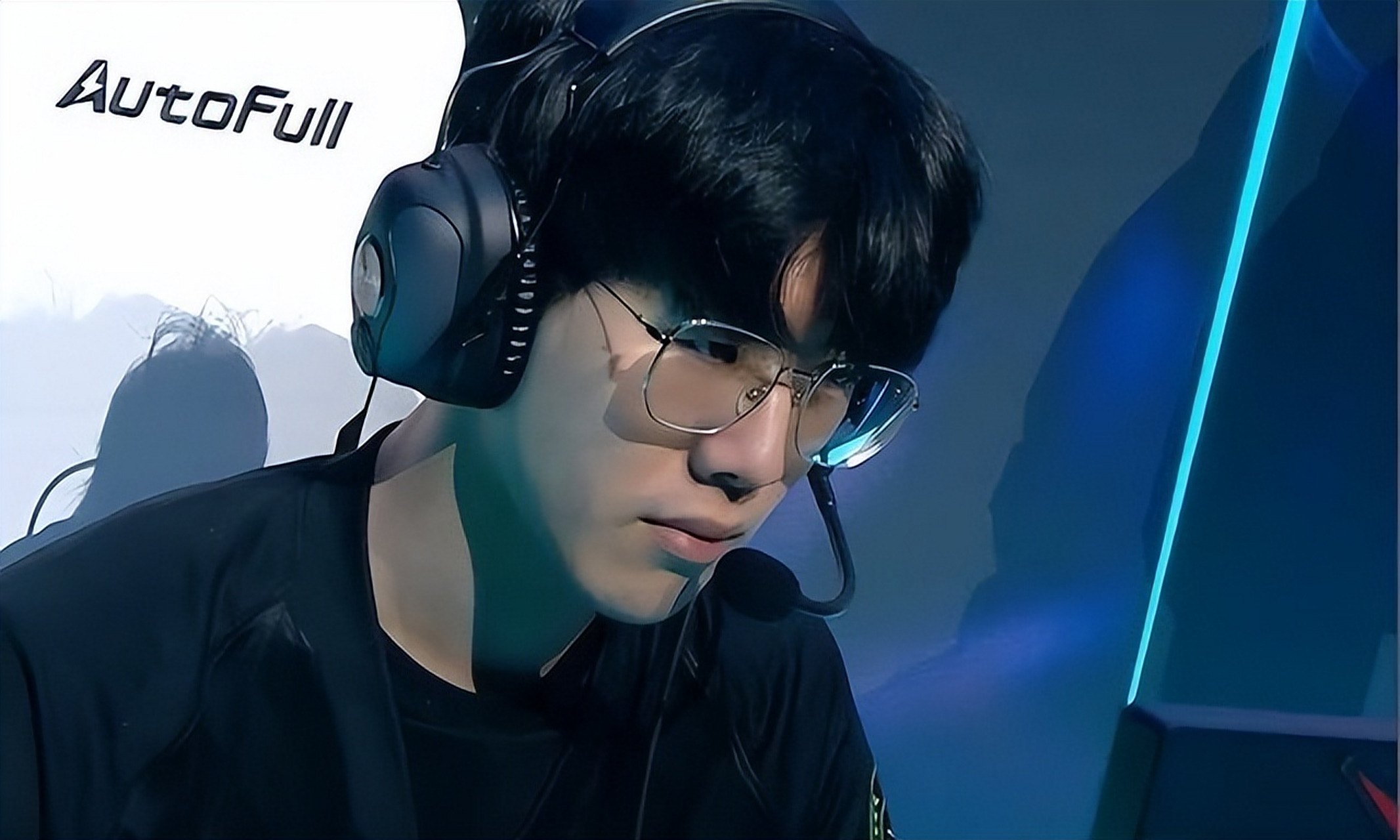 关于TheShy关键节点突破纪录，RNG带队取胜！的信息